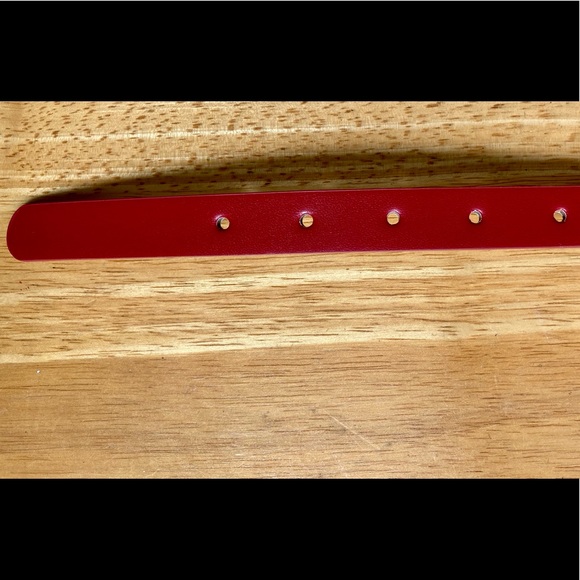 NWT Red Liz Claiborne Belt - Picture 4 of 4